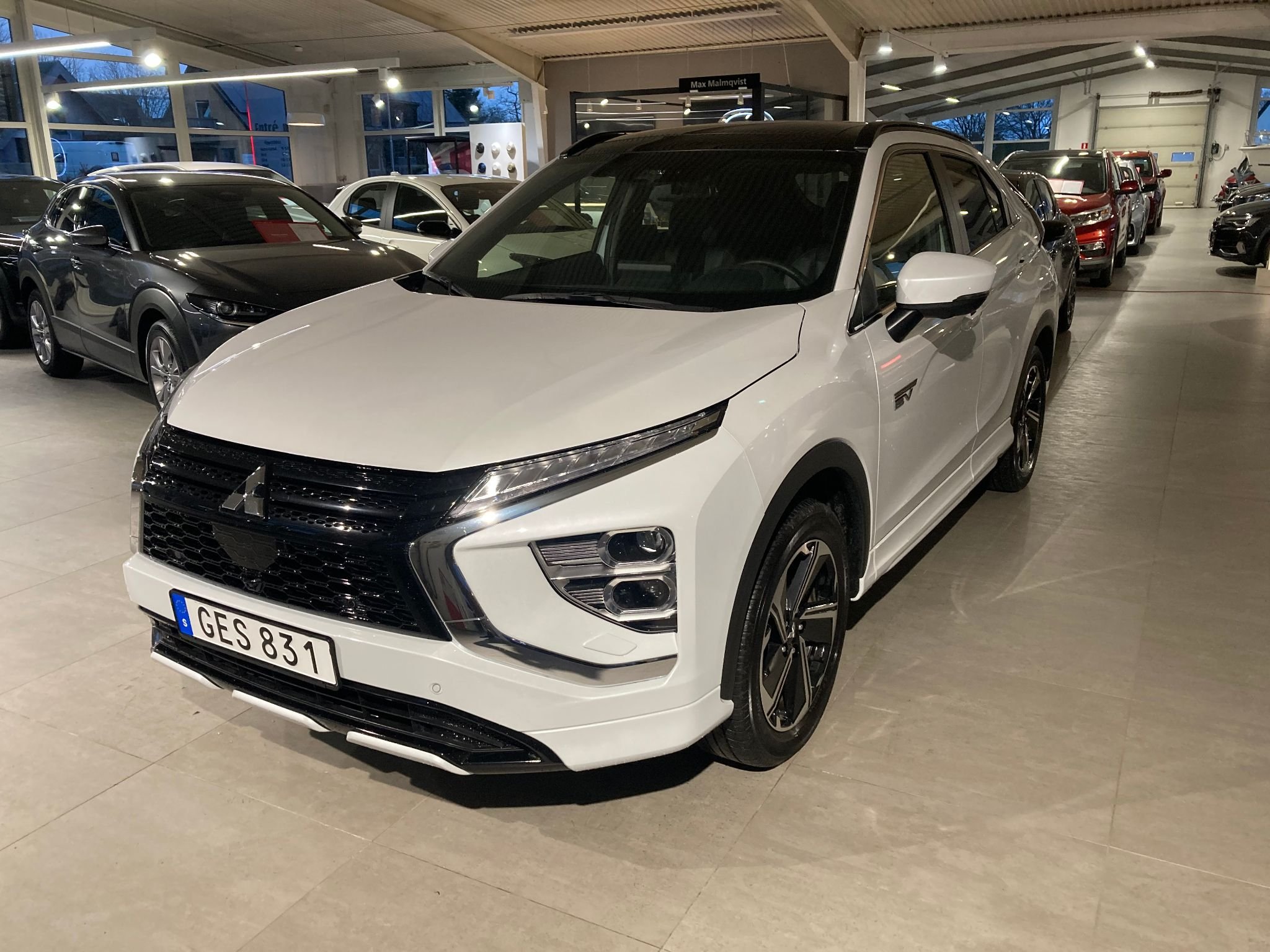 Mitsubishi Eclipse Cross Plug-In Hybrid 2.4 4WD CVT, 188hk, 2023
