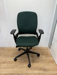 Steelcase Leap V2 Olive (Showroommodel)