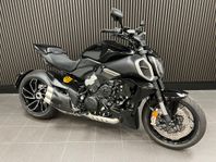 Ducati Diavel V4