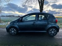 Toyota Aygo 1.0 VVT-i Euro 4, Svensksåld, AC, Årsskatt 360kr