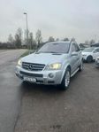 Mercedes-Benz ML 63 AMG 4MATIC AMG SpeedShift Plus 7G-Tronic