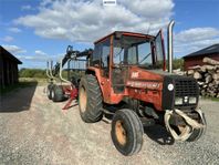 Traktor VOLVO BM VALMET 505 med Skogsvagn