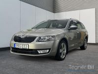 Skoda Octavia Kombi 1.6TDI 4x4 Elegance Dragkrok P-Sensor