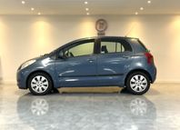 Toyota Yaris 1.3 VVT-I AUTOMAT NYBES B-KAMERA BLUETOOTH