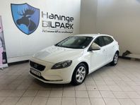 Volvo V40 D2 Kinetic / BLACK WEEKEND 3,95%/