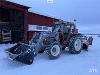 Jordbrukstraktor FIAT 70-90 DT med vagn och flera redskap (S