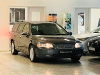 Volvo V70 2.4 Classic Momentum Lågmilare en/ägare 140hk Drag