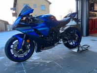 Yamaha YZF-R1  / NY 0MIL / AKRAPOVIC / RIZOMA