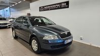 Skoda Octavia 1.6 MPI / LÅGA MIL / -> 521:- i månaden