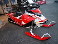 Ski-Doo Summit Expert 165   " 97mil "