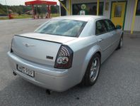 Chrysler 300C 5.7Hemi V8 besiktigad snygg JUL KLIPP!