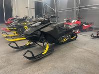 Ski-Doo Summit X 154" 850 E-tec -17 *355 mil*