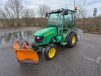 John Deere 2520