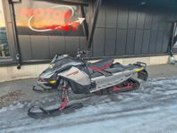 Ski-Doo Renegade XRS 850 E-TEC 137 -23