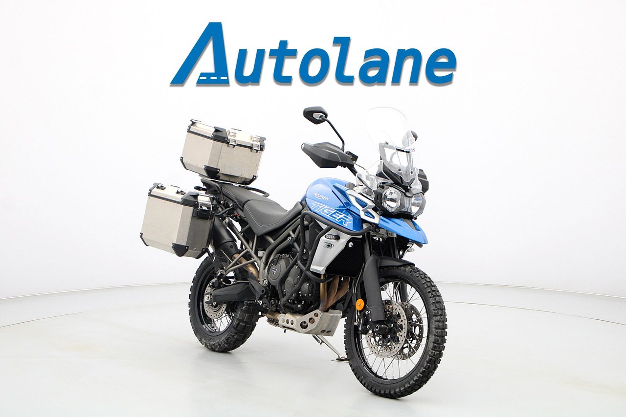 Triumph Tiger 800 Xcx * 1-Äga...