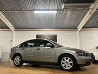 Volvo S40 2.4 Moment 1ÅRSGARNTI/HEMLEVERANS/VÄRMARE/RÄNTEFRI