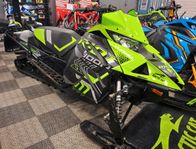 Arctic Cat Riot 9000 ATAC EPS 146" demo omg lev *Fri frakt