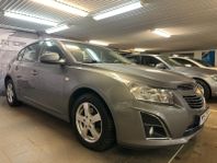 Chevrolet Cruze Halvkombi 1.7 TD, NY Kamrem, Besiktigad