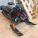 Polaris 9R Switchback Assault 146 " ABRIS Sälen CRAZY DEAL