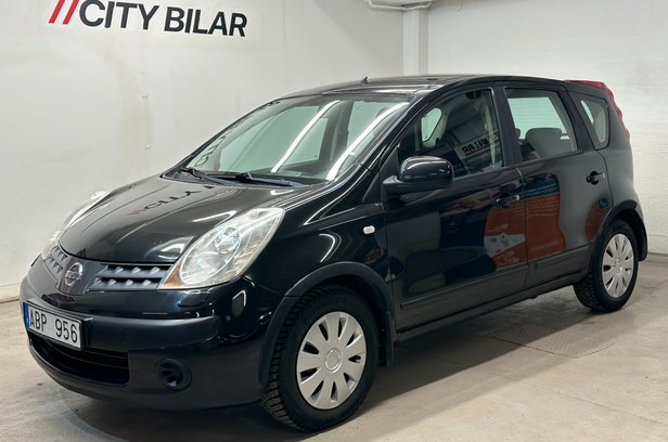 Nissan Note 1.6 Ny servad, Ny besiktad automat, Dragkrok, p- säljes i ...