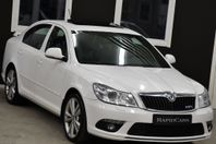 Skoda Octavia RS 2.0 TSI | Taklucka | DEFA värmare Bluetooth