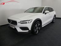 Volvo V60 Cross Country B4 | AWD | SKINN | VÄRMARE | DRAG |