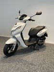 Peugeot Kisbee Icy white