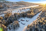 Naturskönt läge med närhet till Kalixälven och Polcirkeln