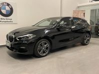 BMW 118I Model Sport | Navi | PDC fram och bak | Fri Service