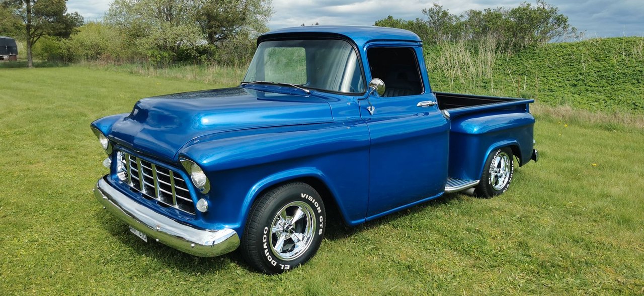 Chevrolet Pickup 3100    V8 3...