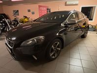 Volvo V40 D2 Momentum, R-Design Euro 6