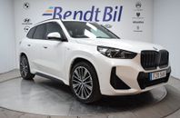 BMW iX1 xDrive30 M Sport/ Innovation/ Panorama/  HK