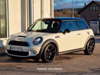 MINI Cooper S 184hk Chili/ 8.970mil /Ny Servad/Harman Kardon