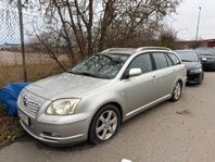 Toyota Avensis Kombi 2.0 D-4 VVT-i | Läs annons