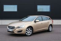 Volvo V60 D2 Kinetic / Avtagbart dragkrok / 1520kr årskatt