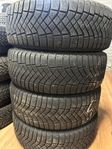 Vinterdäck Pirelli 215/65/17 /6mm / montering ingår