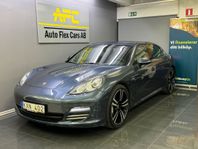 Porsche Panamera 4 PDK Sport Chrono CarPlay Sv-såld Nyservad