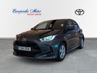 Toyota Yaris 1.5 HSD 130hk Style / 415mil/Nya mod/JBL/V-Hjul