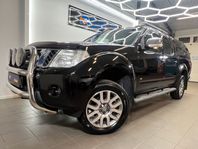 Nissan Navara Dubbelhytt 3.0 V6 4x4 Automatisk 231hk MOMS