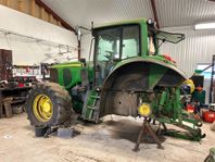 Traktor JOHN DEERE 6820