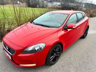 Volvo V40 D2 Besiktigad Dragkrok Kamrem bytt 2023