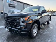 Chevrolet Silverado Reg Cab V8, 4WD, Låg skatt,Black edition