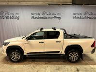 Toyota Hilux Dubbelhytt 2.4 AWD NYSERVAD / VINTERHJUL / MOMS