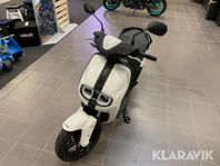 Yamaha Neos EV dual pack