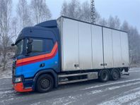 Skåplastbil V8 SCANIA R520B6X2*4NB