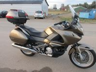 Honda Powersports NT700VA Deauville 0.7 ABS