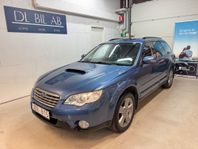 Subaru Outback 2.0 150hk 4WD|PANO|HELSKINN|DRAG|