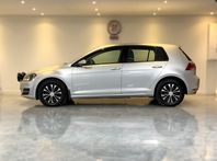 Volkswagen Golf 1.6 TDI 4MOTION NYKAMREM B-KAM DRAGKROK S+V