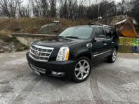 Cadillac Escalade 6.0 V8 Hybrid 4WD CVT Platinum Taklucka