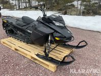 Snöskoter Ski-Doo Summit SP 600R E-TEC